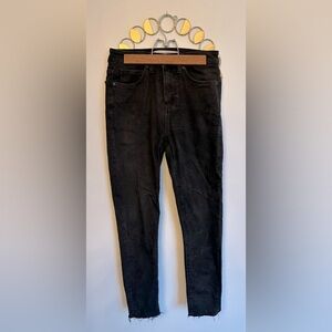 Denver Hays- Women’s Jeans- Size 4- High Rise- Black Colour- Skinny Ankle Jeans.